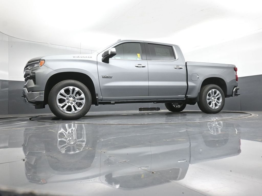 2026 Chevrolet Silverado 1500 LTZ - Photo 10