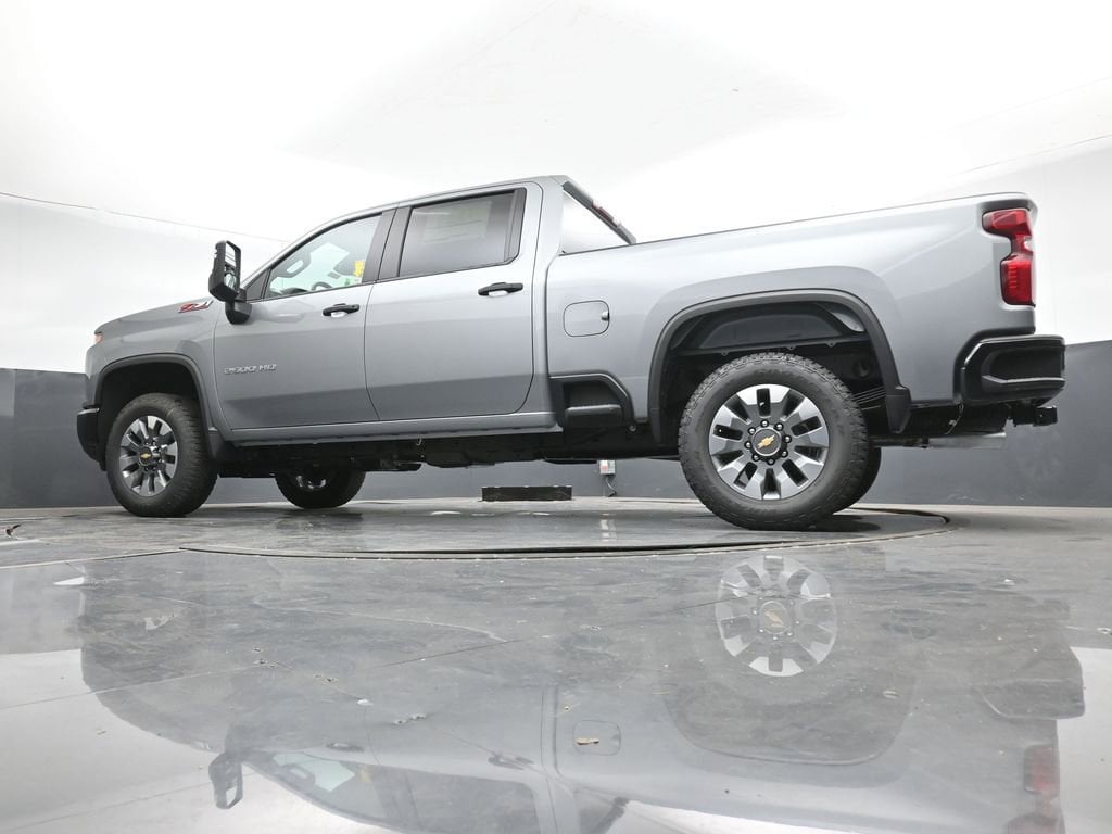 2025 Chevrolet Silverado 2500 HD Custom - Photo 12