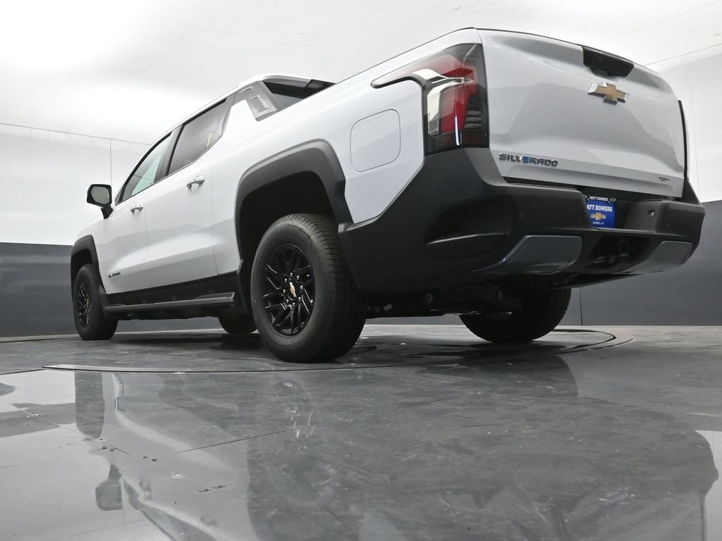2026 Chevrolet Silverado EV LT - Photo 13