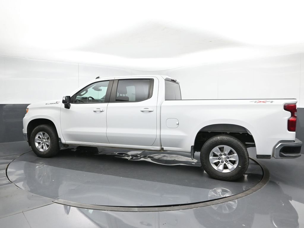 2023 Chevrolet Silverado 1500 LT photo 3