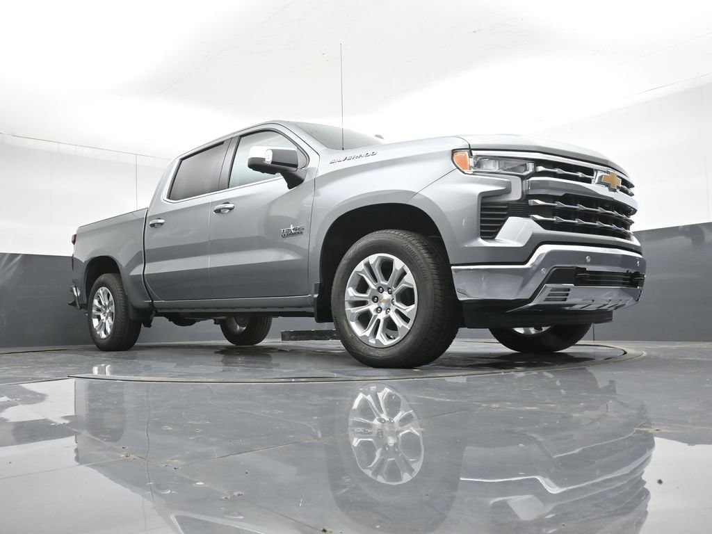 2026 Chevrolet Silverado 1500 LTZ - Photo 15