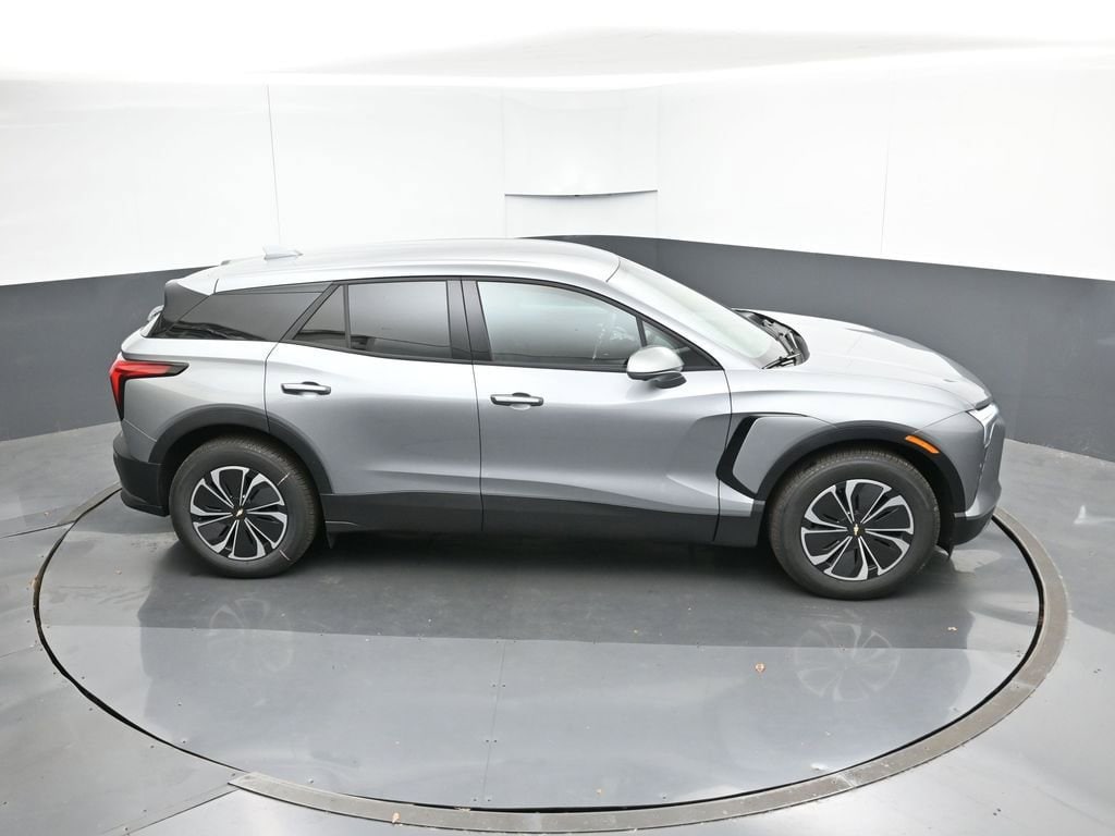 2026 Chevrolet Blazer EV LT - Photo 23