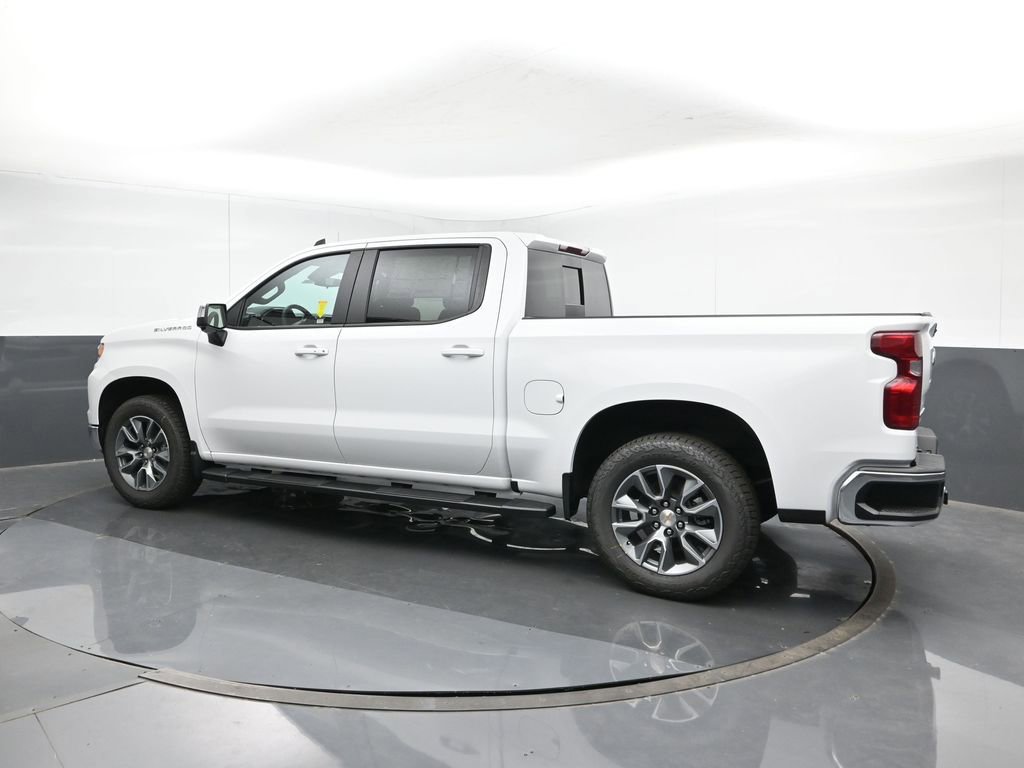 2025 Chevrolet Silverado 1500 LT photo 3