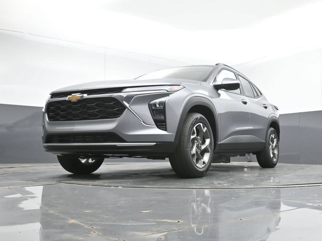 2026 Chevrolet Trax LT - Photo 9