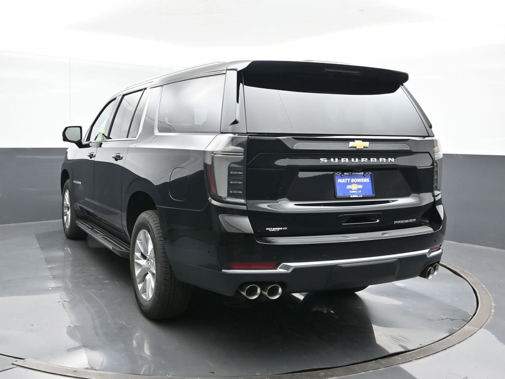 2025 Chevrolet Suburban Premier photo 4