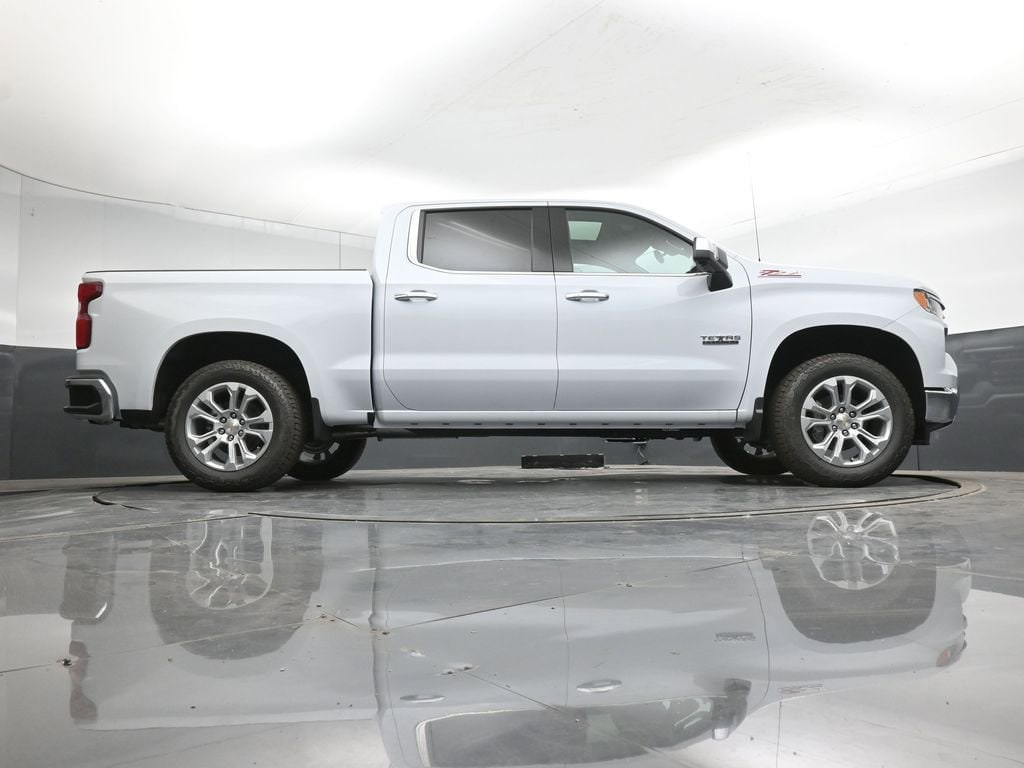 2026 Chevrolet Silverado 1500 LTZ - Photo 14