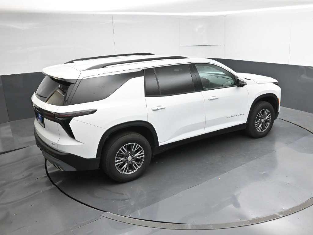 2025 Chevrolet Traverse LT - Photo 37