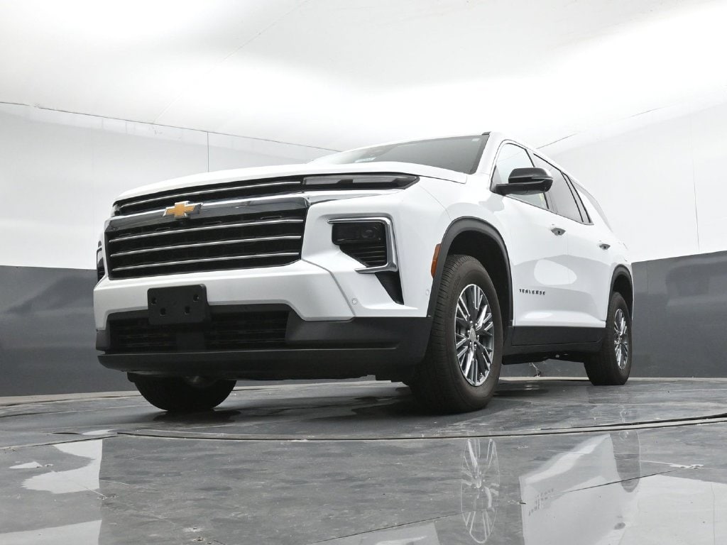 2025 Chevrolet Traverse LT - Photo 25