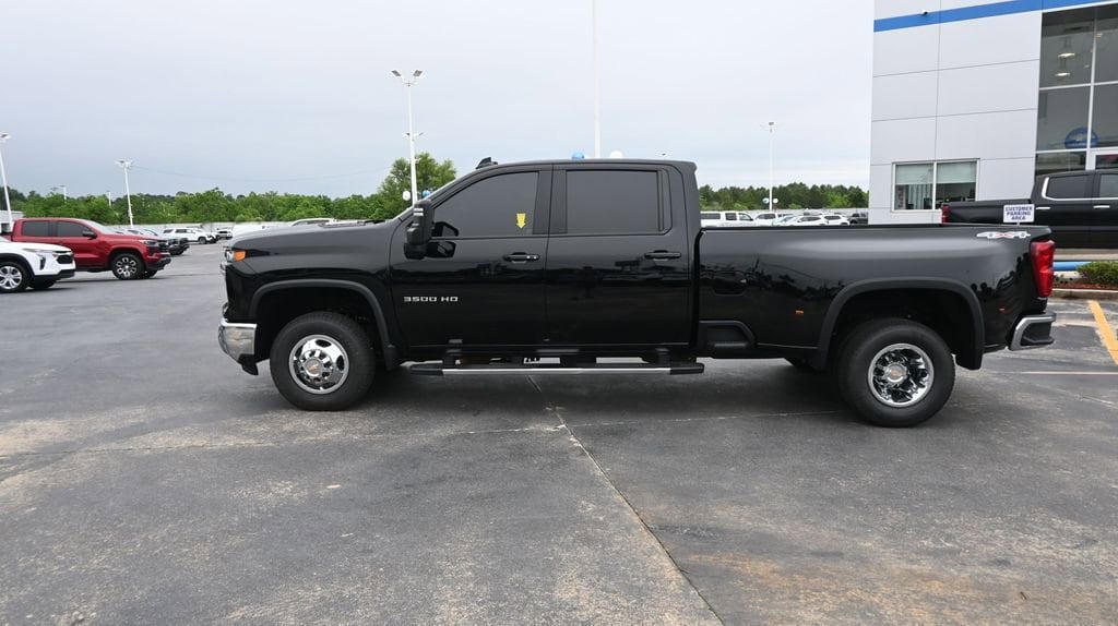 Used 2025 Chevrolet Silverado 3500 HD LT Truck Crew Cab
