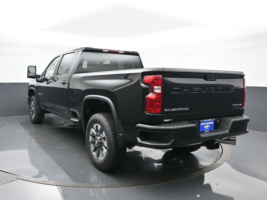 2025 Chevrolet Silverado 2500HD Custom photo 4