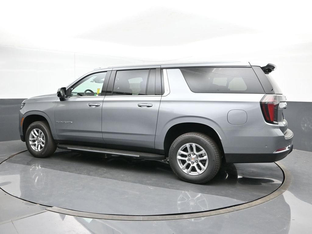 2025 Chevrolet Suburban LS photo 3