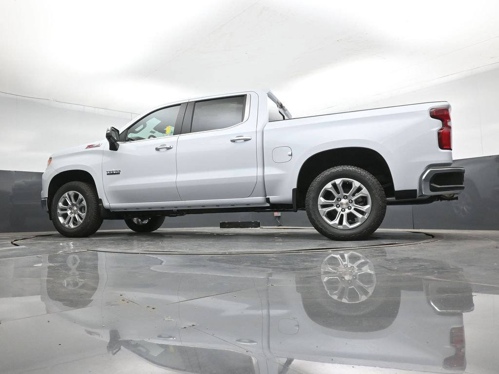 2026 Chevrolet Silverado 1500 LTZ - Photo 11