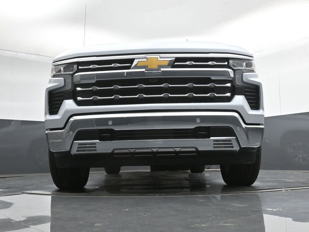 2026 Chevrolet Silverado 1500 LTZ - Photo 16