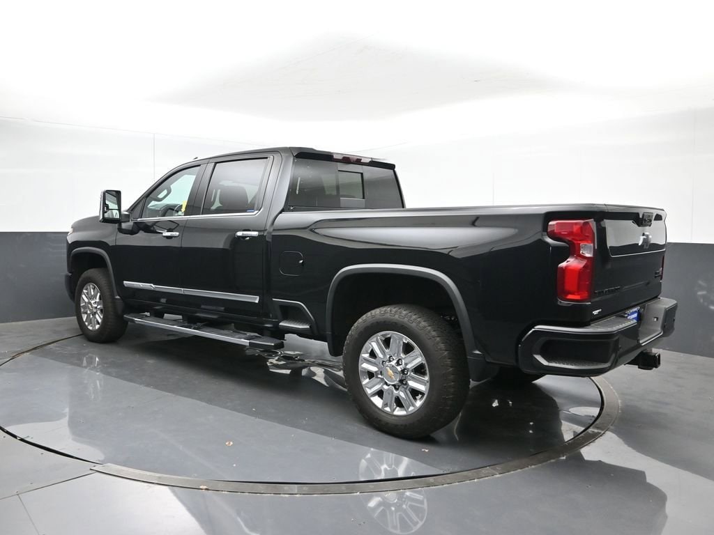 Used 2024 Chevrolet Silverado 2500 HD High Country Truck Crew Cab