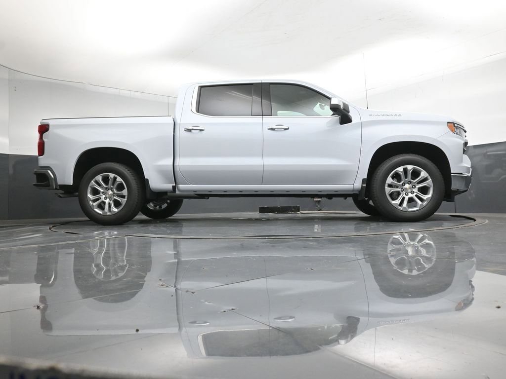 2026 Chevrolet Silverado 1500 LTZ - Photo 14
