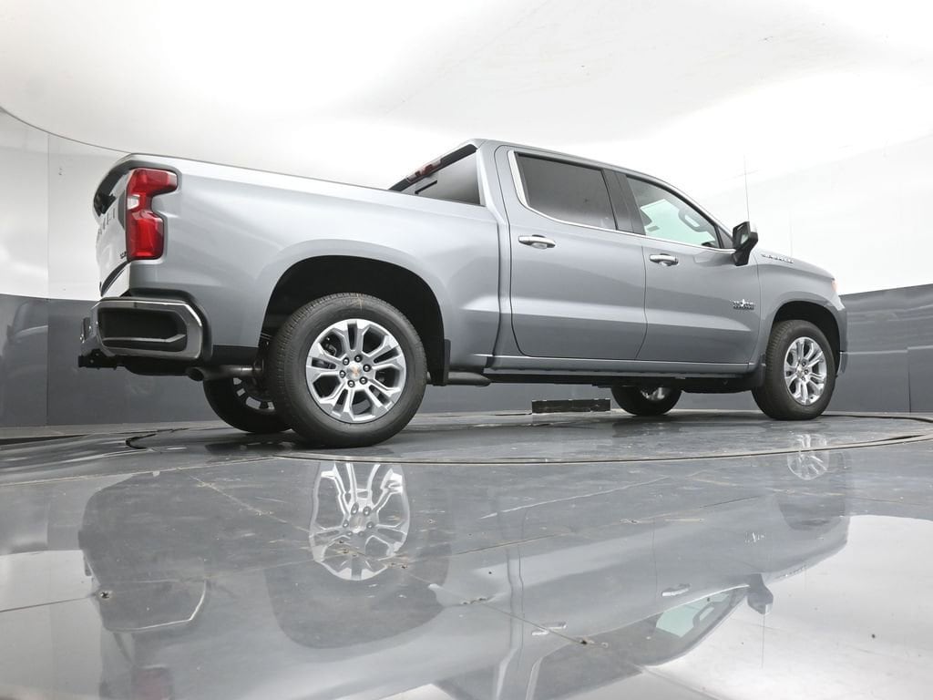 2026 Chevrolet Silverado 1500 LTZ - Photo 13