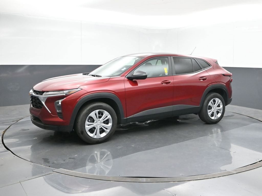 Used 2025 Chevrolet Trax LS SUV