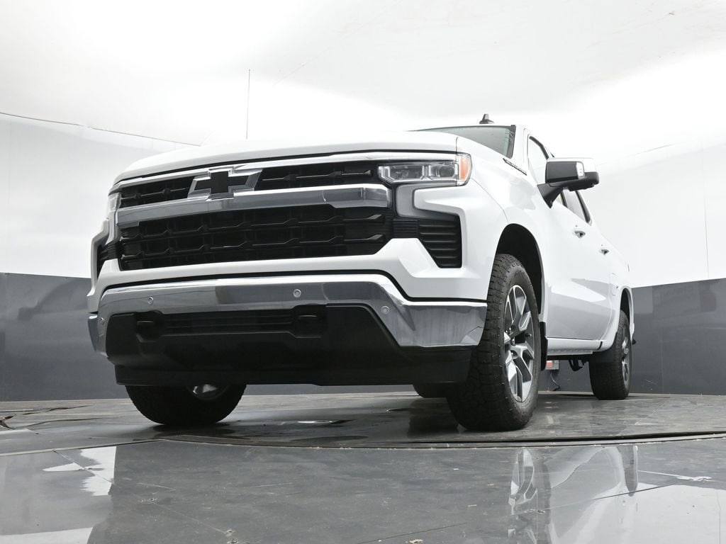 2026 Chevrolet Silverado 1500 LT - Photo 10