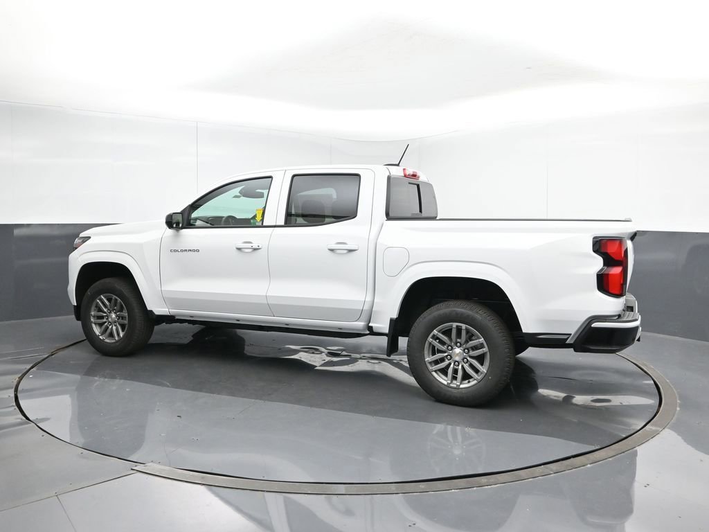2026 Chevrolet Colorado LT photo 3