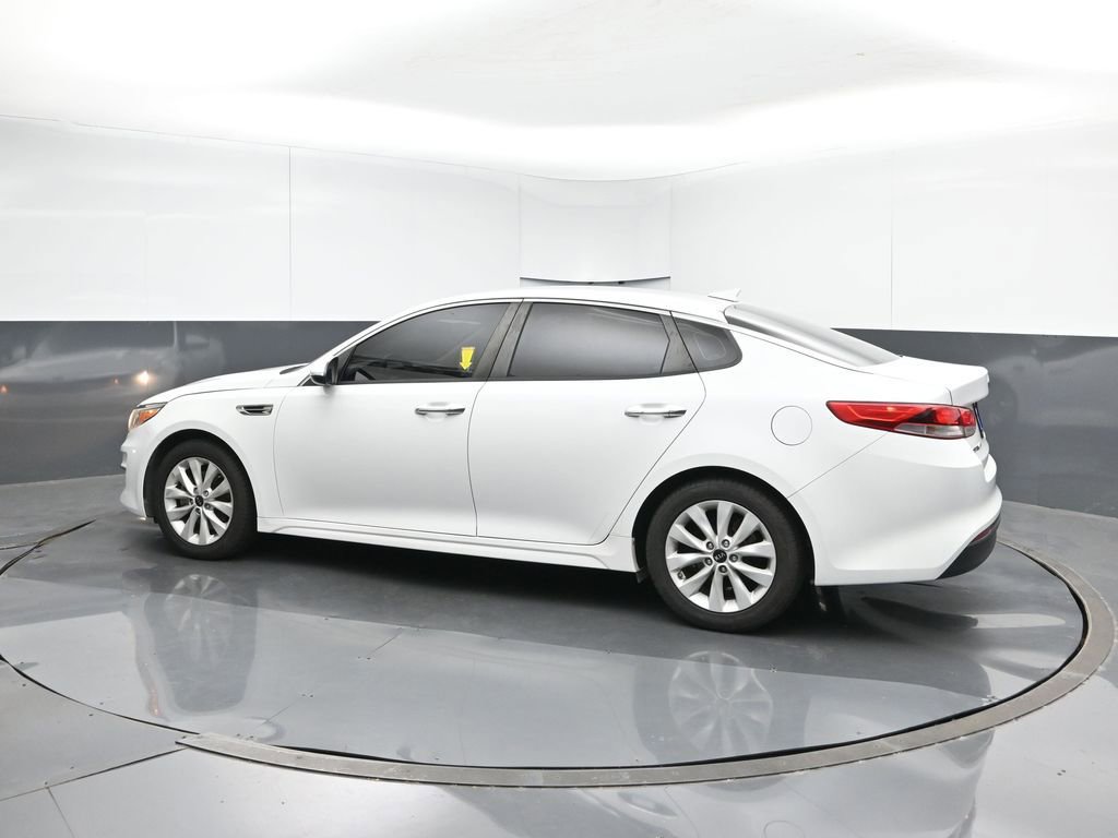 2017 Kia Optima 1.6T LX photo 2