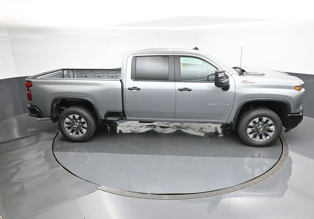 2025 Chevrolet Silverado 2500 HD Custom - Photo 22