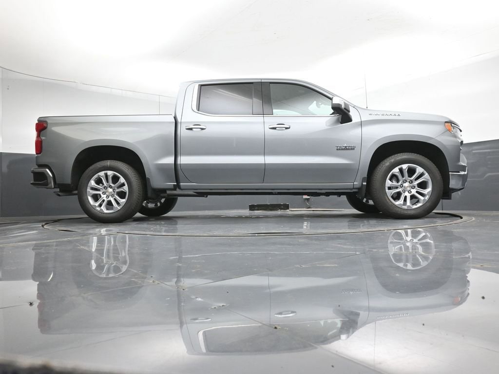 2026 Chevrolet Silverado 1500 LTZ - Photo 14