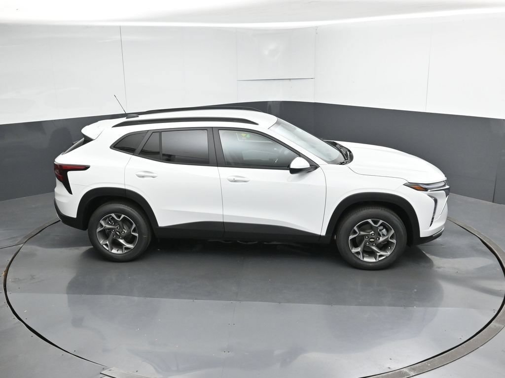 2026 Chevrolet Trax LT - Photo 22