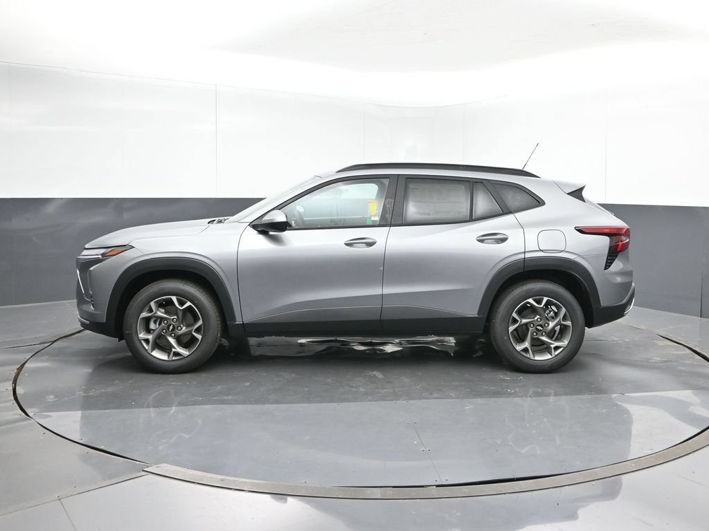 2026 Chevrolet Trax LT - Photo 2