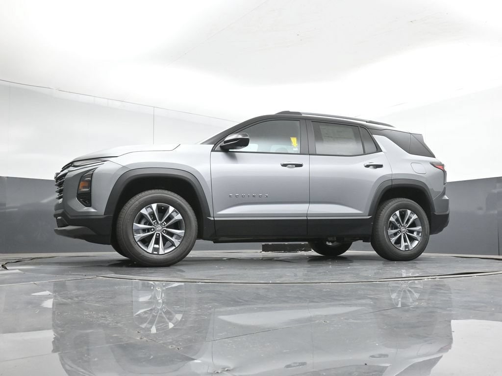 2026 Chevrolet Equinox LT - Photo 11