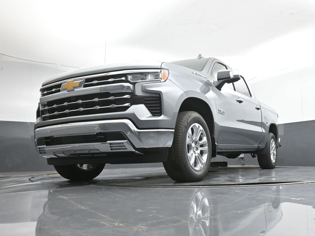 2026 Chevrolet Silverado 1500 LTZ - Photo 9