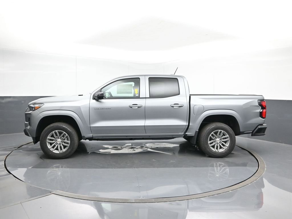 2026 Chevrolet Colorado LT photo 2