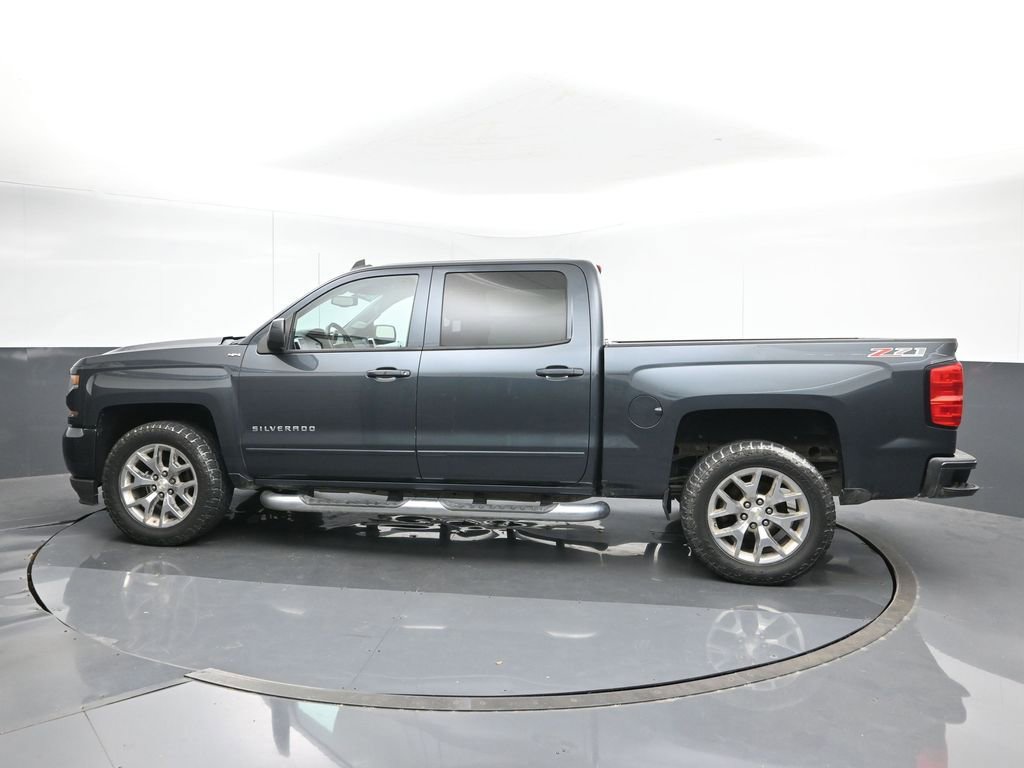 2017 Chevrolet Silverado 1500 photo 3