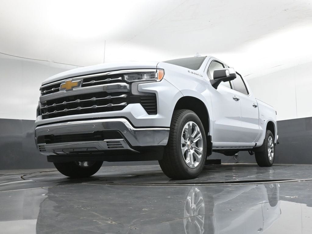 2026 Chevrolet Silverado 1500 LTZ - Photo 9