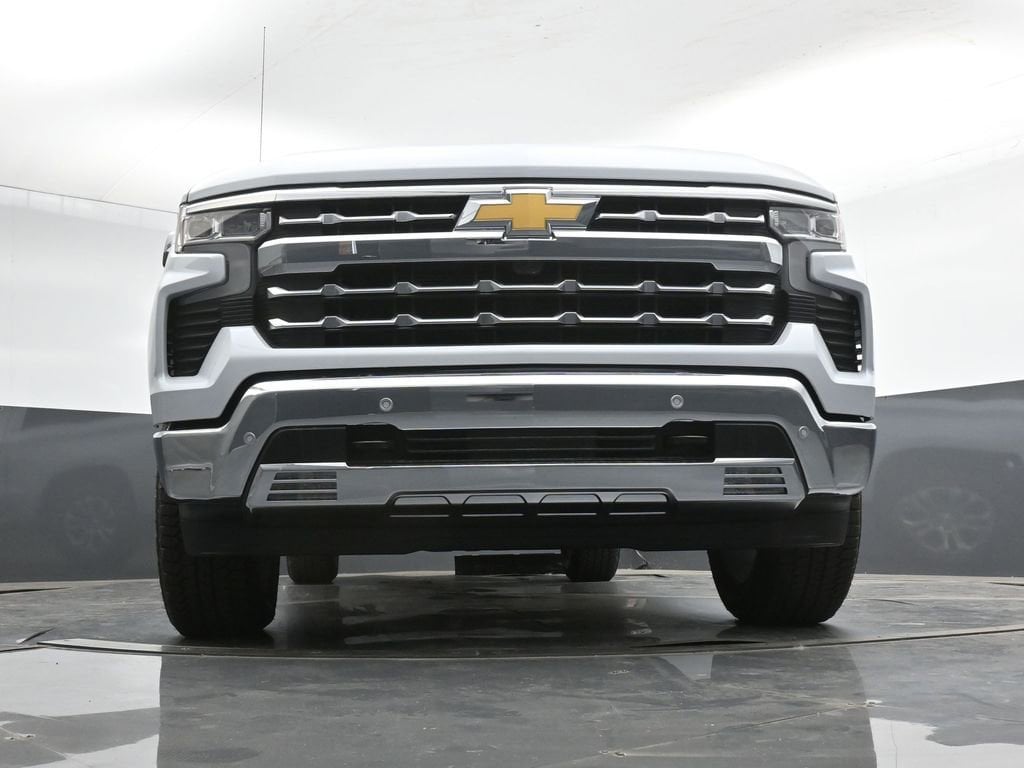 2026 Chevrolet Silverado 1500 LTZ - Photo 16