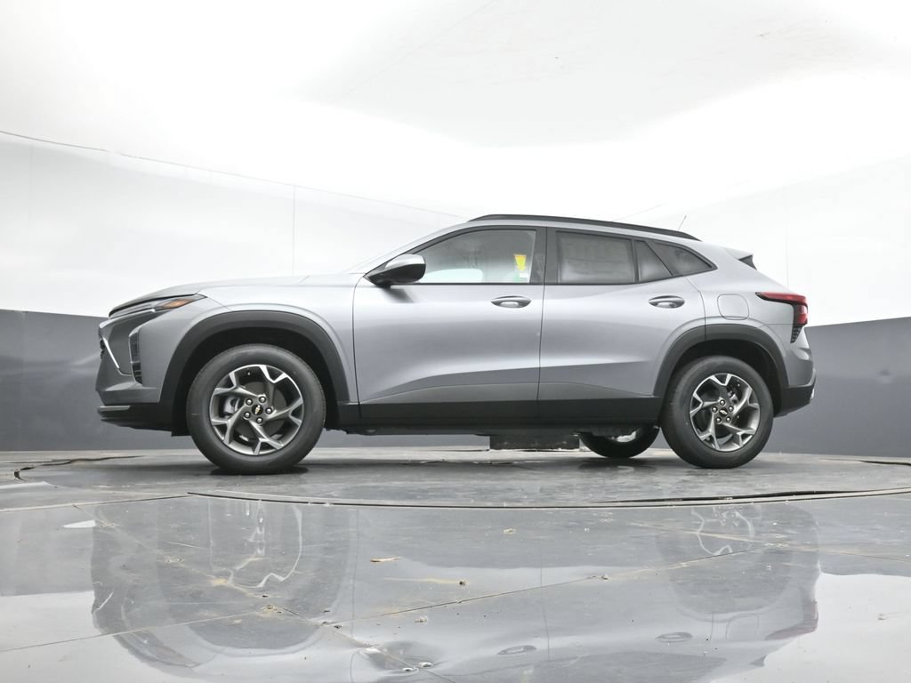 2026 Chevrolet Trax LT - Photo 10