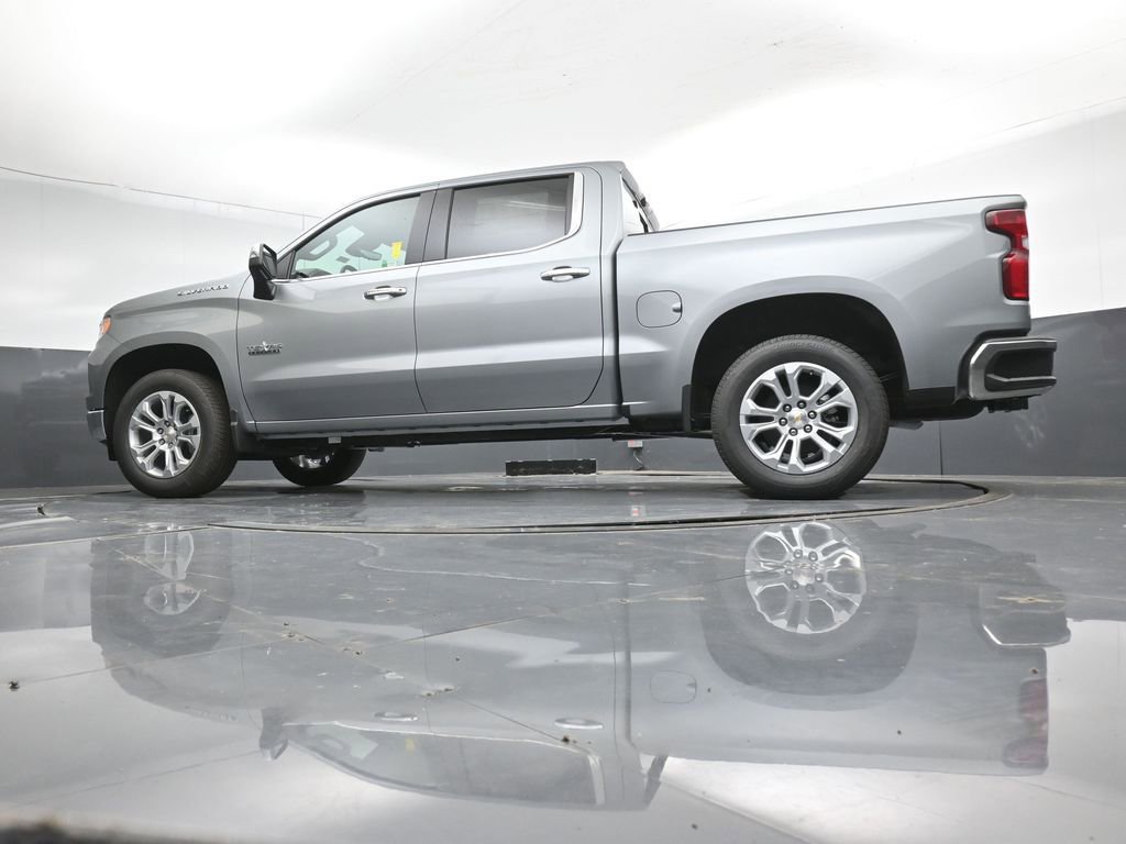 2026 Chevrolet Silverado 1500 LTZ - Photo 11