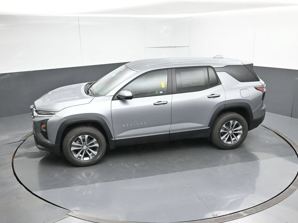 2026 Chevrolet Equinox LT - Photo 17