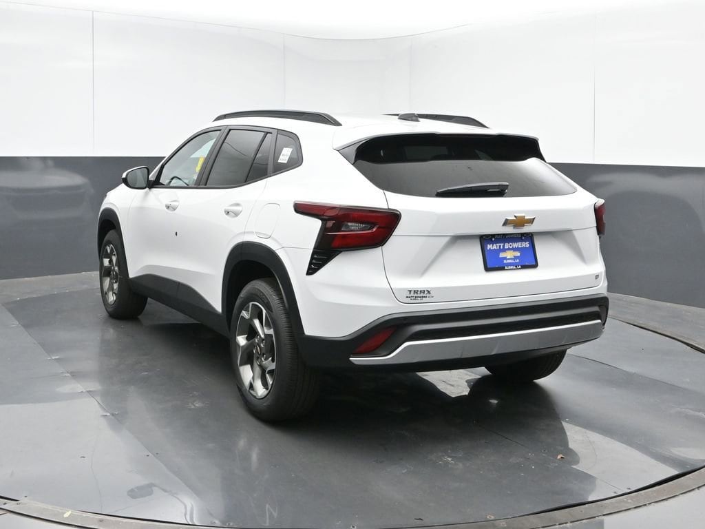 New 2026 Chevrolet Trax LT SUV