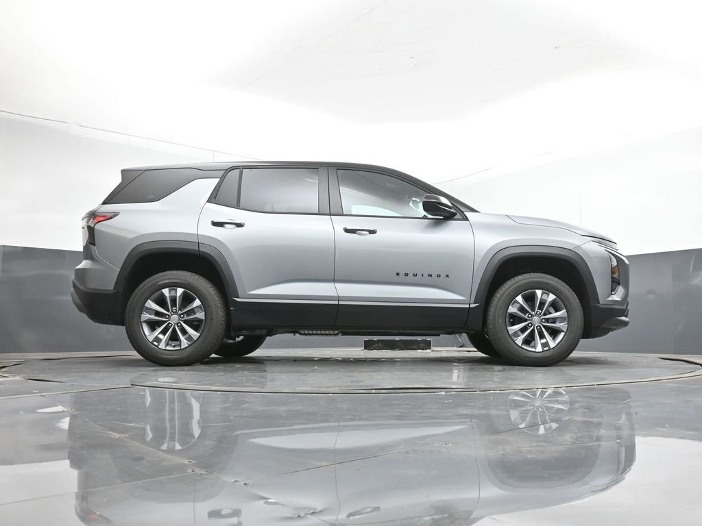 2026 Chevrolet Equinox LT - Photo 14