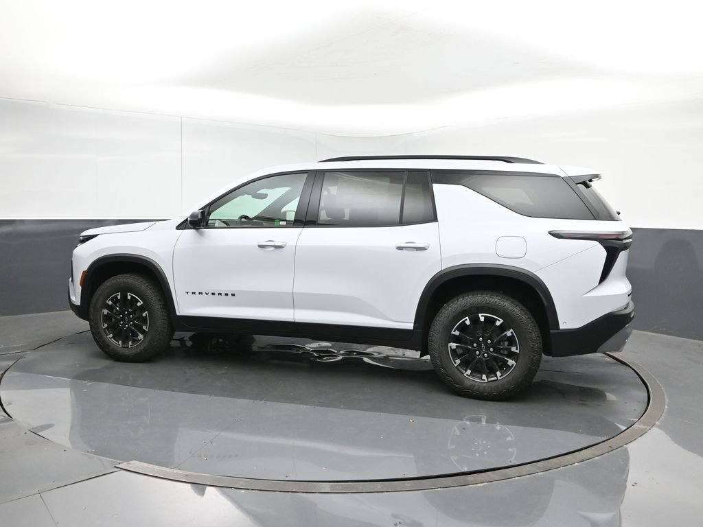 2026 Chevrolet Traverse Z71 photo 2