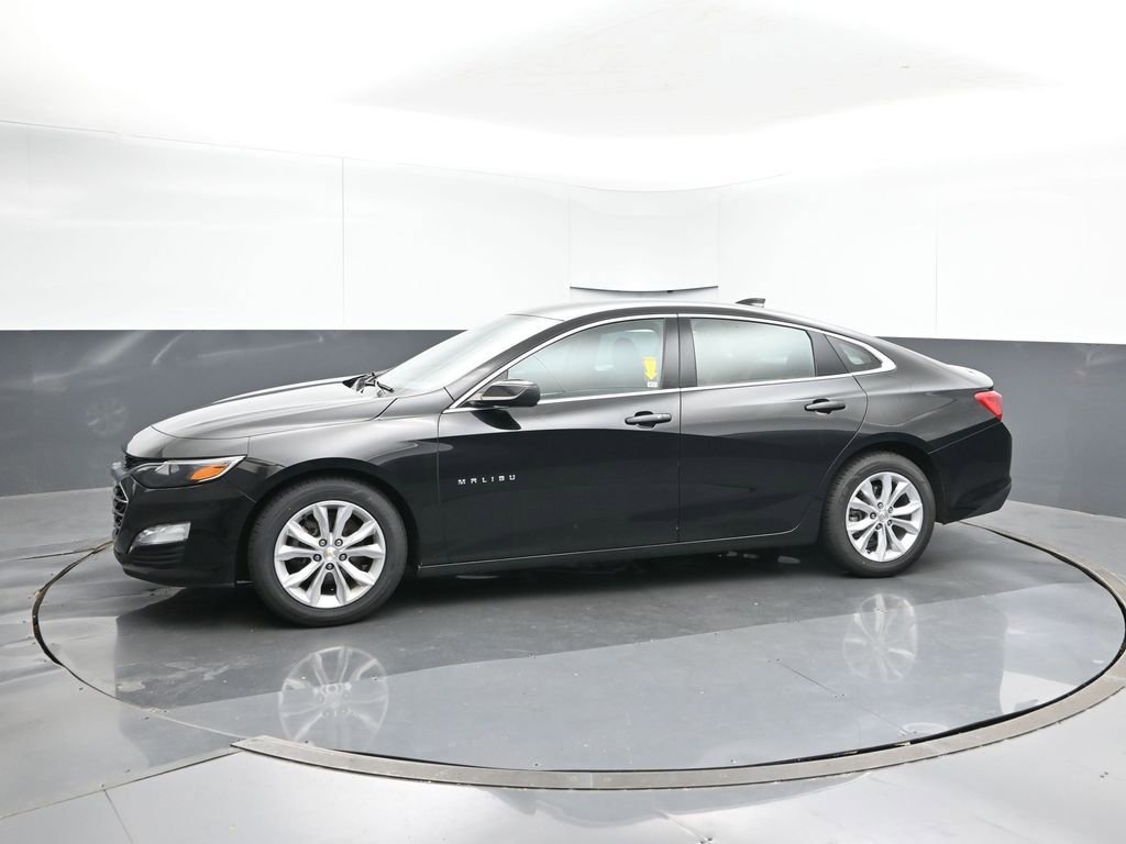 2023 Chevrolet Malibu 1LT photo 2