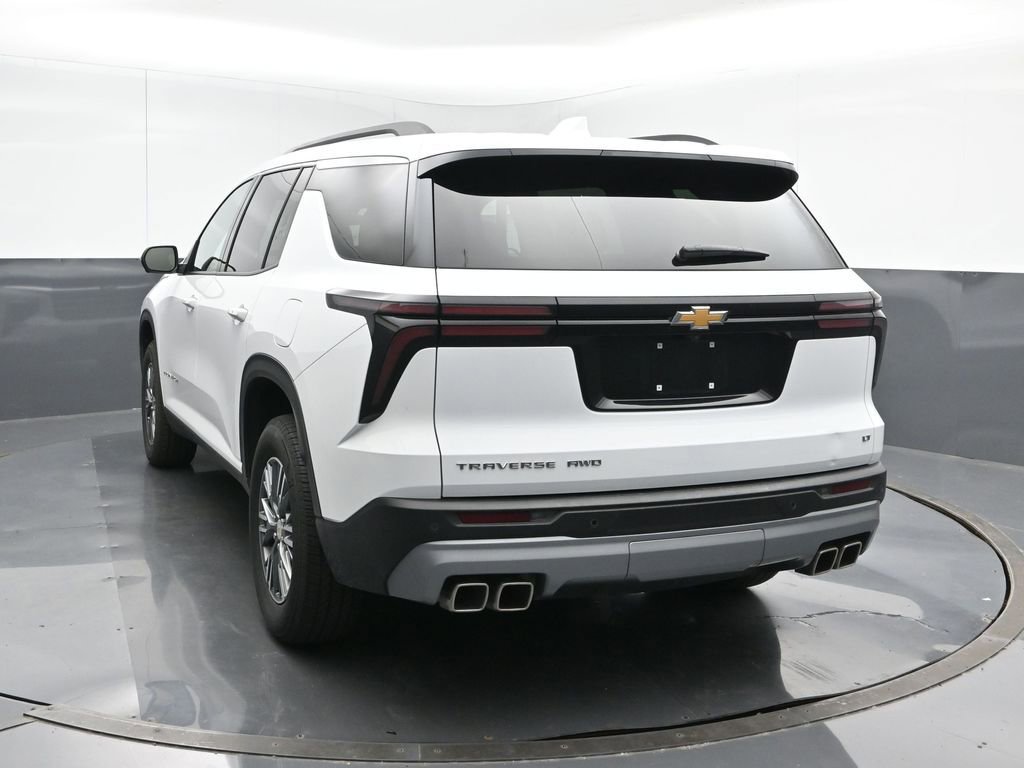2024 Chevrolet Traverse photo 3