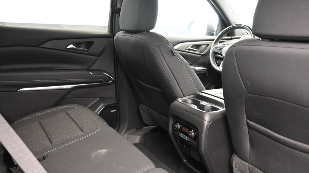 2025 Chevrolet Traverse LT - Photo 13