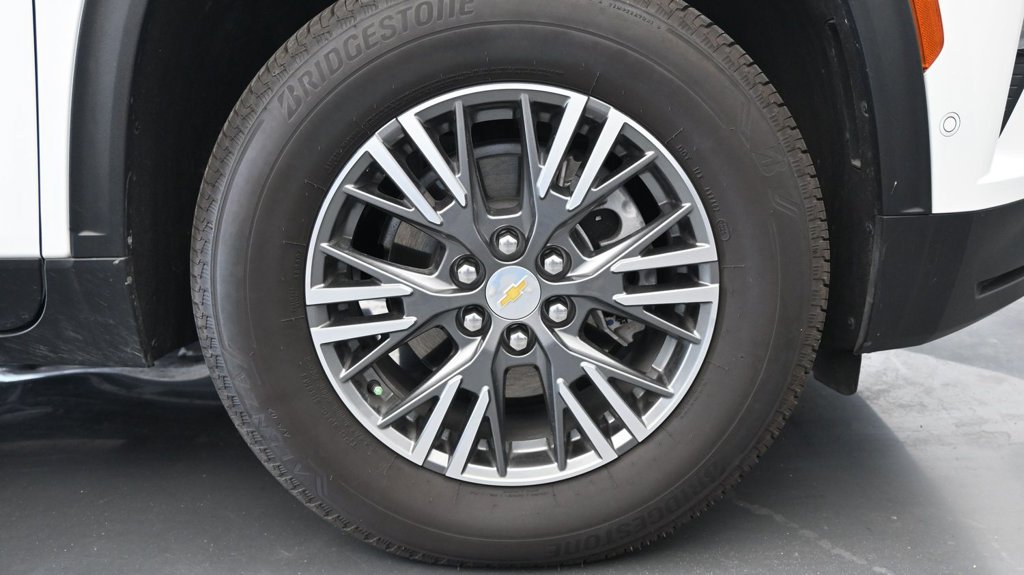 2025 Chevrolet Traverse LT - Photo 10