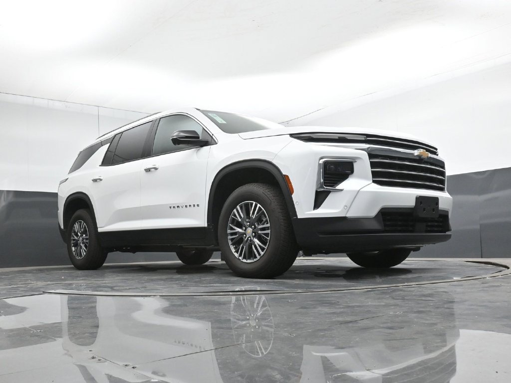 2025 Chevrolet Traverse LT - Photo 31