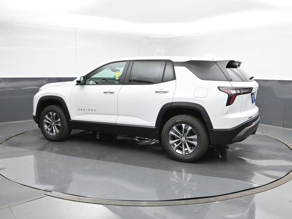 2026 Chevrolet Equinox LT photo 3