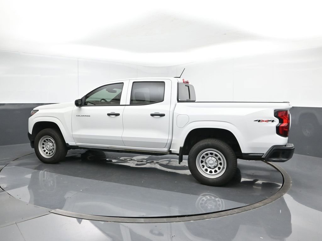 2024 Chevrolet Colorado Work Truck photo 3