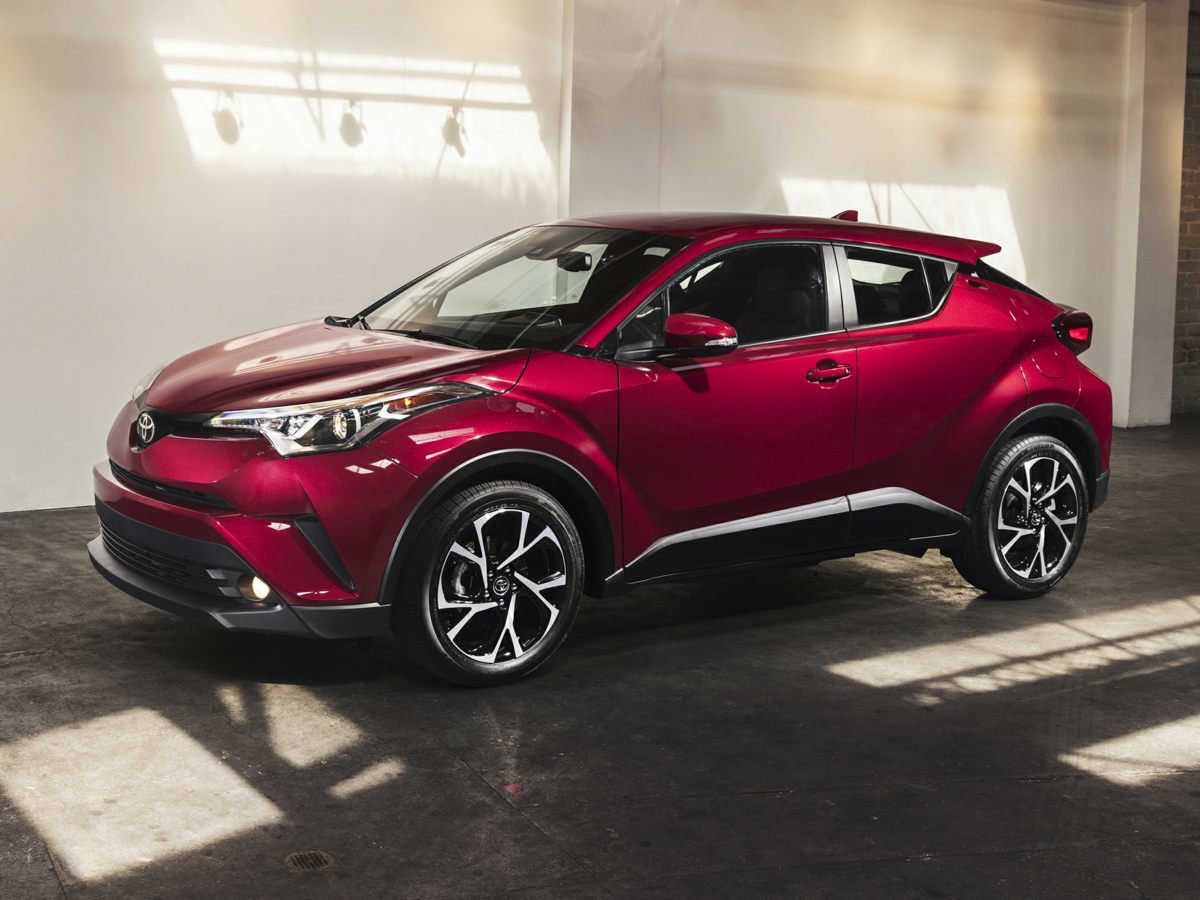 2019 Toyota C-HR XLE's photo