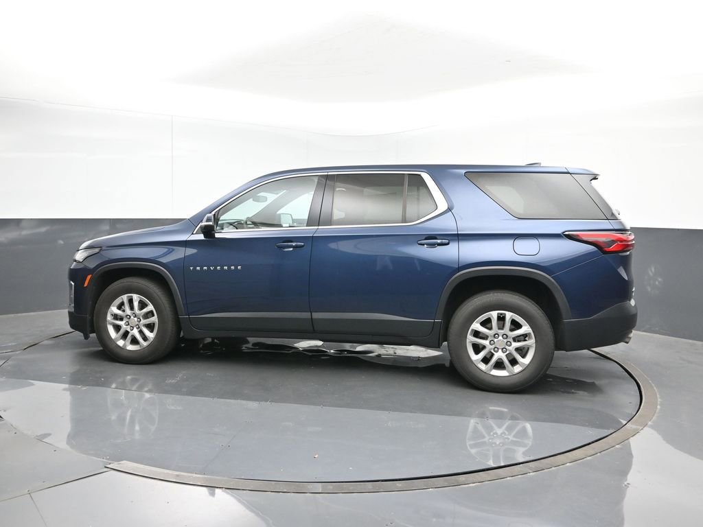 2023 Chevrolet Traverse 1LS photo 3