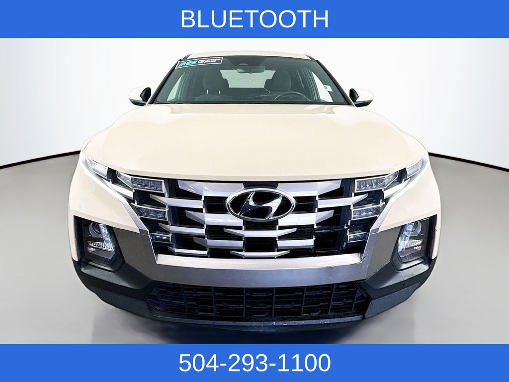 2022 Hyundai Santa Cruz SE photo 2